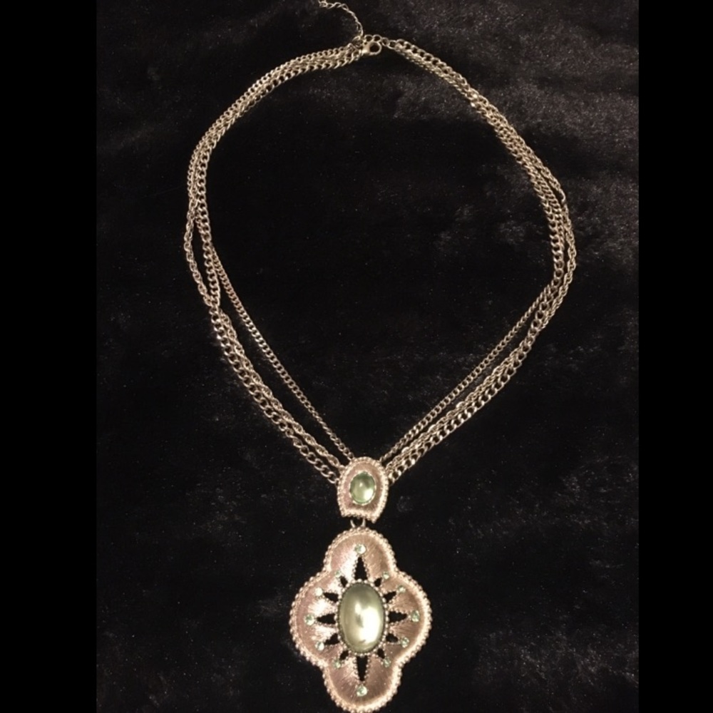 Silver triple chain necklace & mint green detail